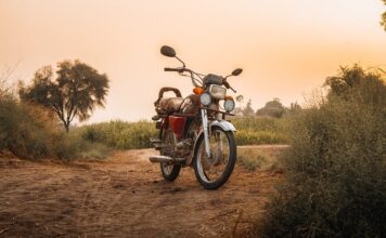 Ile pali Honda Civic?