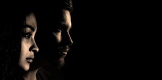 Czy za pomocą kompasu można wyznaczyć kierunek północy? Czy za pomocą kompasu można wyznaczyć kierunek północy?